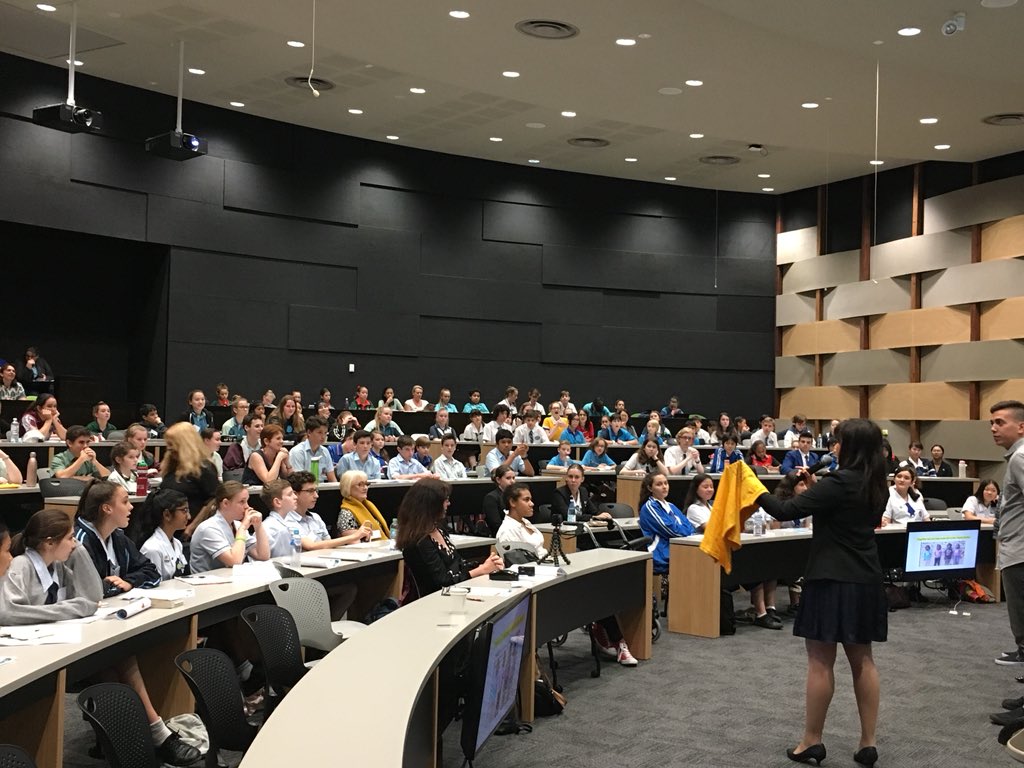 nola_alloway's tweet photo. @jcuCASE @jcu The Young  Language Ambassadors Program in Cairns promoting language learning in the most powerful way https://t.co/2UWn6vbngA