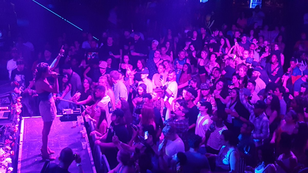 NiquiTina's tweet photo. Loved @MariaIsa's set at @TheKlituation last night at @FirstAvenue. #Soundset2018 pre-party. @soundset https://t.co/7VnBmSvq4x