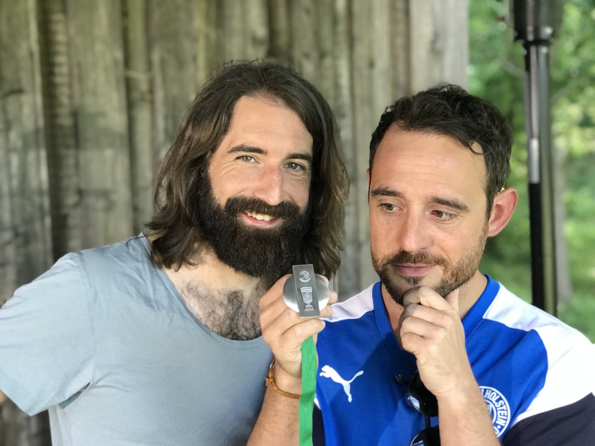 Freddy Radeke on X: Sandro Wagners Original Medaille gleich in unserer  Sendung. Wer hat sie gefangen? Wir klären auf! 0:00 im NDR Fernsehen  #wummsdiesportshow #wagner t.co7sOc8DSR1h  X