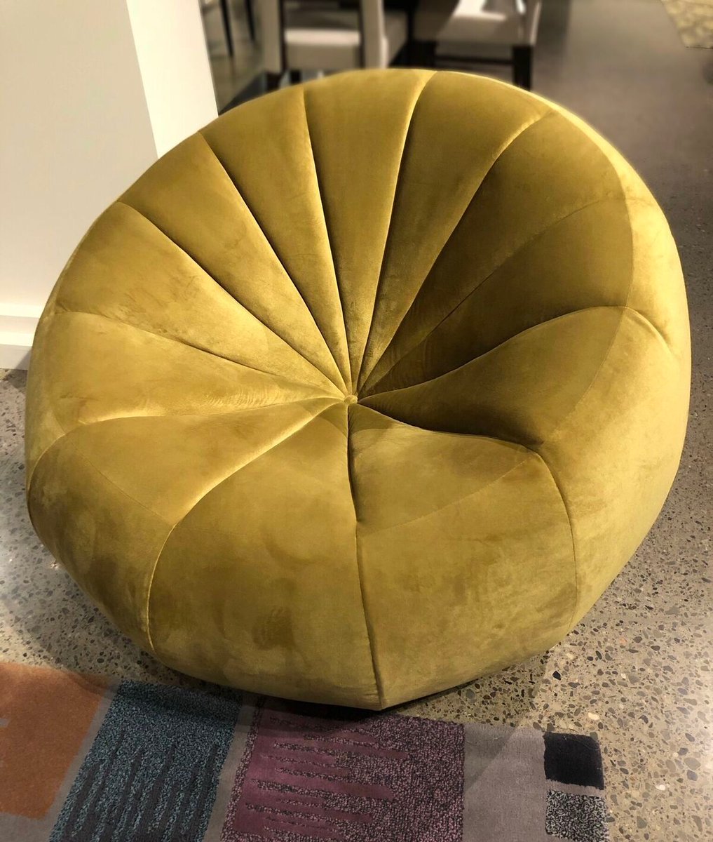 theArtShoppeTO's tweet photo. On sale now! This #modern tufted swivel chair in #chartreuse velvet is so fun. Now in store and featured during our #SpringSaleEvent. https://t.co/P5e89G5Uq4