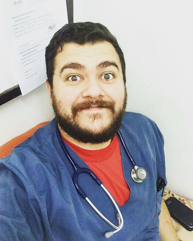 fegoviedo's tweet photo. Trabajando!!!!!! 😎 #Nurse #MaleNurse #Murse #Nursing #Enfermeria #Enfermero #PlusMenRevolution #MenOfWeight #BigMen #DapperMan #DapperMen #MensStyle #MensFashion #Fashion #BodyPositivity #gay #gaybear #chub #BigGuysProblems #BigGuy #Bear #Beardedbear… https://t.co/rVnJlYhV8d https://t.co/LPNKWmWO1r