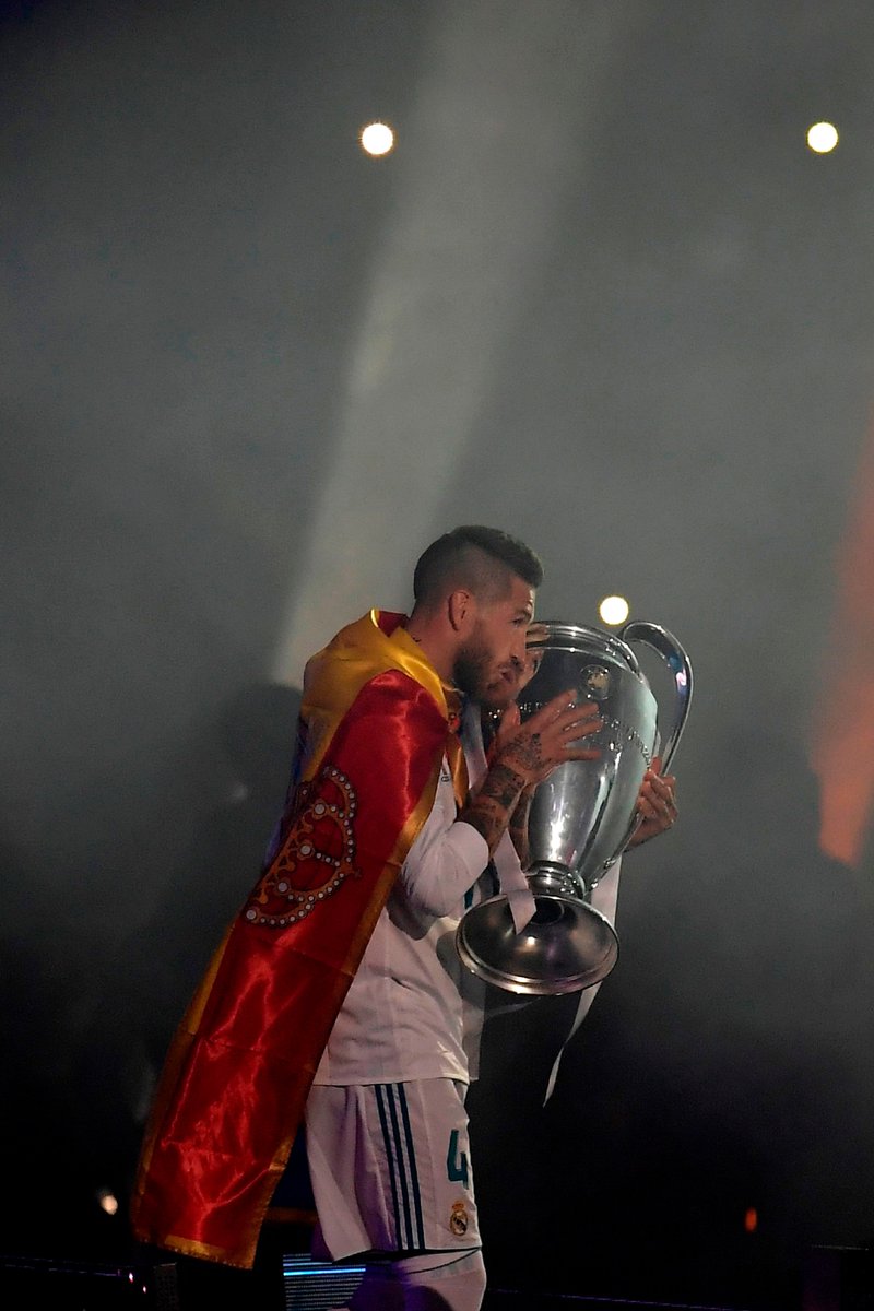 emranovic7's tweet photo. #Capit4n @SergioRamos https://t.co/5HYstt11xj