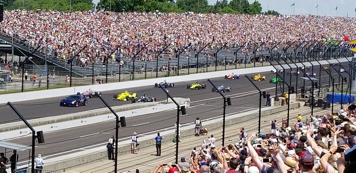 GBlinebury's tweet photo. A full day at @IMS for the #102ndRunning of the #Indy500. #ThisIsMay #ThisIsIndy 🏯🏁🏎 https://t.co/2kHSOUV3Gh