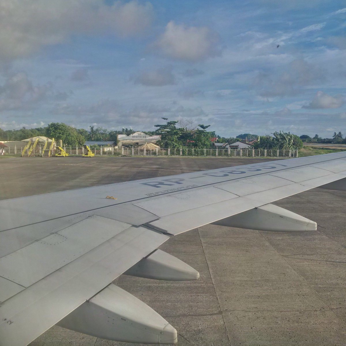 everydayKaycee's tweet photo. It's been a while Twitter world! Good morning from Roxas City! #wheninCapiz #endlesssummer #flyPAL https://t.co/SqHUL1sYQd