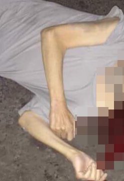 JerrxG13's tweet photo. MUERE hombre de la 3ra edad ATROPELLADO por CAFRE de @CDMX_Semovi en paradero Taxqueña

*BAJABA del camión, pierde equilibrio y cae... CHOFER “regulado” por @CDMX_Semovi le pasa encima https://t.co/Dy8HxhjQZR