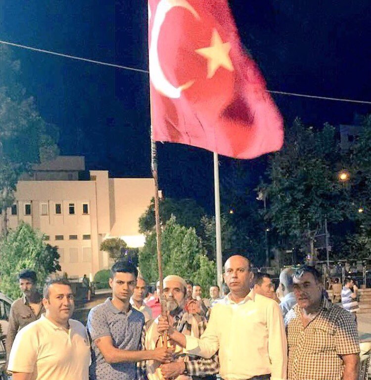 #Gezi5Yaşında Ogün Lambayı Söndürelim Diye Uyanan #Gezizekalı ‘lar Florasanla Yağaklarına Döndüler 😂