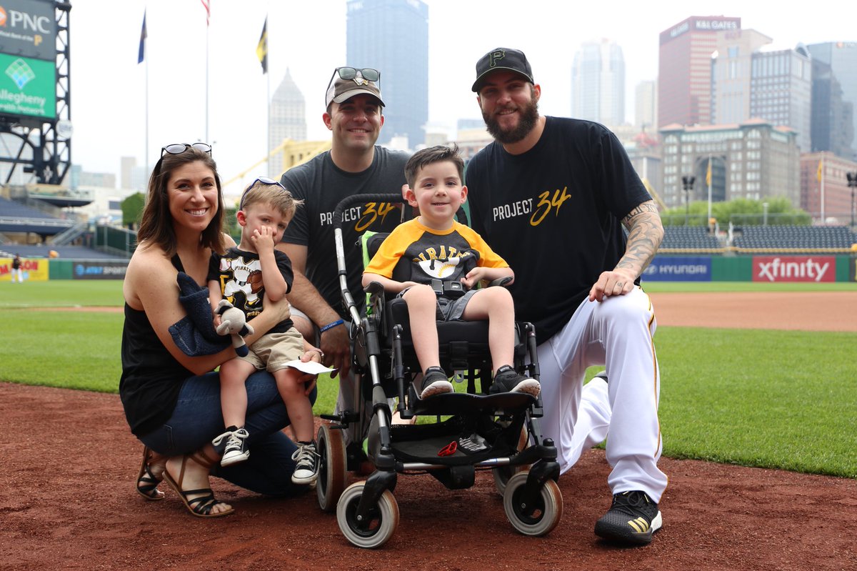 It was great meeting Nolan and his family today before the game. I hope you guys had a blast, <a href="/enach13/">Eric Nachreiner</a> #FightLikeNolan #Project34