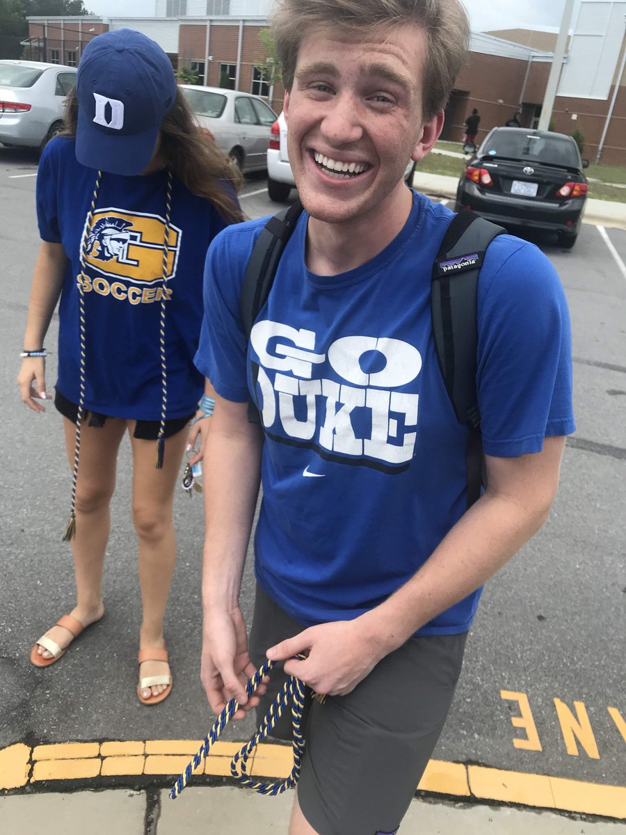 mollyyzzz's tweet photo. happy birthday bud love ya lots, but I never wanna play any board games w you ever again 🙄💙 #cord #evolution #mywindshield #ltatlegs #keys https://t.co/ffXSIWakWY