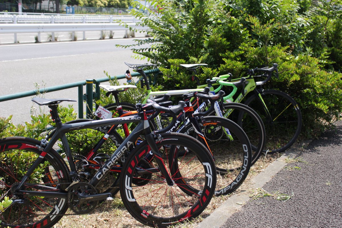 camera_kiss_x7's tweet photo. CARRERA VELENO
CARRERA VELENOevo
cannondeleSUPER SIX evo
cannondeleSYNAPCE

#CARRERA
#cannondele
#VELENO
#VELENOevo
#SYNAPCE
#SUPERSIXevo
#TOJ
#kissx7
#Canon
#ファインダー越しの私の世界 https://t.co/vJY2LGIysG