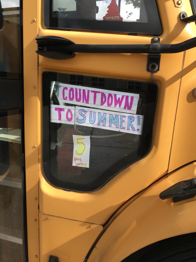 tlamwolves's tweet photo. TLAM appreciating our bus drivers for getting our kids to and from school safely. https://t.co/X3A91dNpdi