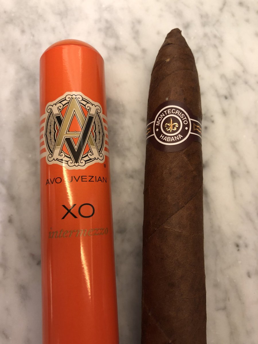 MisterBTran's tweet image. @ochocinco @trapj99 Happy Early Memorial Day!!! #whichfirst?