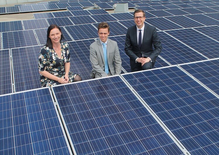climatecouncil's tweet photo. Melbourne's Crown Casino installs the largest #solar system in the CBD. https://t.co/gXydTShwNQ  #renewables #climateaction via @onestepoffthegrid https://t.co/nUHILTM9qR