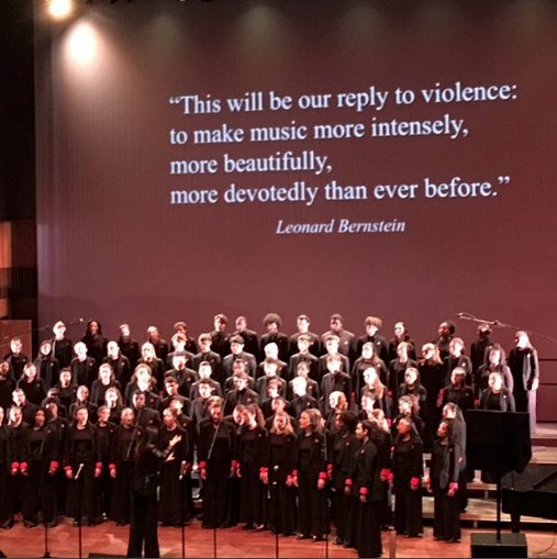 LoganUChicago's tweet photo. "I love this choir. So grateful my daughter can be a part of it." #chicagochildrenschoir #voiceofchicago @CCChoir at the #LoganCenter, as snapped by @LieslShurtliff https://t.co/4WioJRQ6En