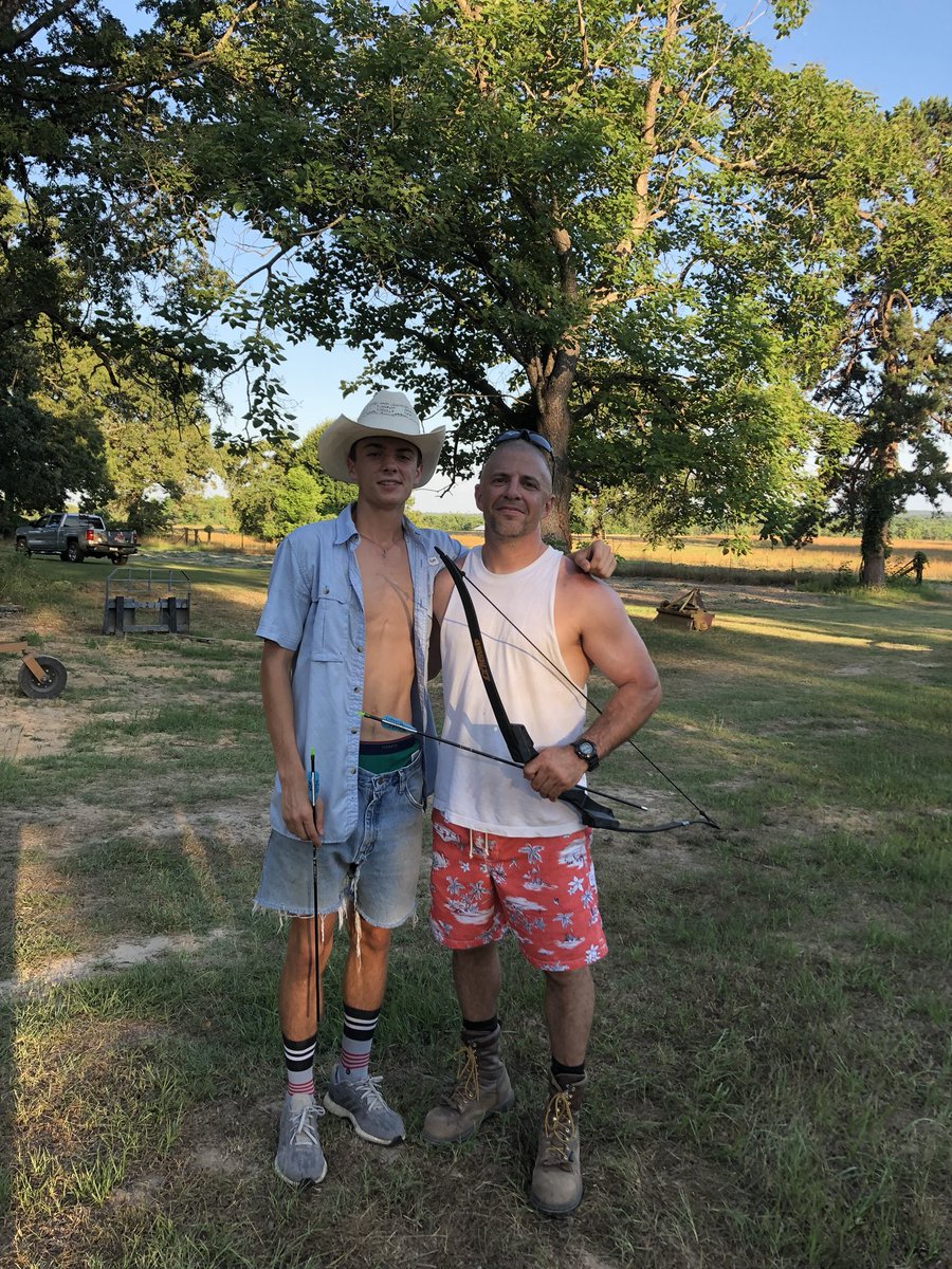 CorleyJohn's tweet photo. After 8 PLAYOFF HOLES Brian John has won the 2018 MEMORIAL ARROWGOLF TOURNAMENT!!! After controversy at hole 5 Brian John finally wins!!! #arrowgolf #USAGA https://t.co/CEtU07Vihy