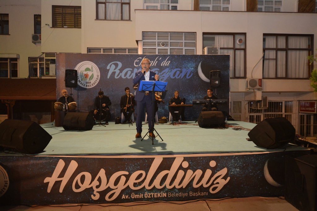 arkeolog007's tweet photo. #Ramazan ayı etkinlikleri kapsamında düzenlediğimiz ve #Sinan-ı Ümmi #Tasavvuf #Musikisi #Topluluğu tarafından icra edilen, #AkdenizÜniversitesi #Camii #İmam Hatibi #MehmetKoşuk Hocamızın seslendirdiği birbirinden güzel ilahilerle Elmalılılar güzel bir ramazan akşamı yaşadı. https://t.co/VNshYzAFRv