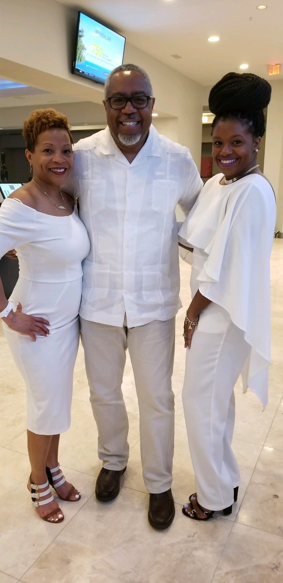 I had a very busy week, but I couldn’t let the Memorial Day weekend go by without celebrating with the ladies of Prince George’s County Alumnae Chapter of Delta Sigma Theta at their White Affair Day Party.