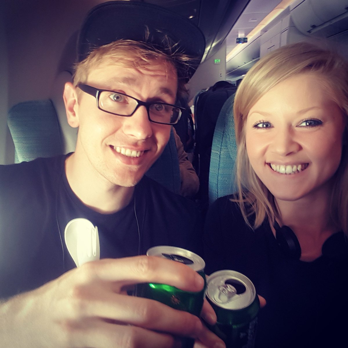 There was only 1 way to pass a 12 hour flight 😁🍻 <a href="/kaspars404/">Kaspars</a> #drinksinthesky #anythingfromthetrolley