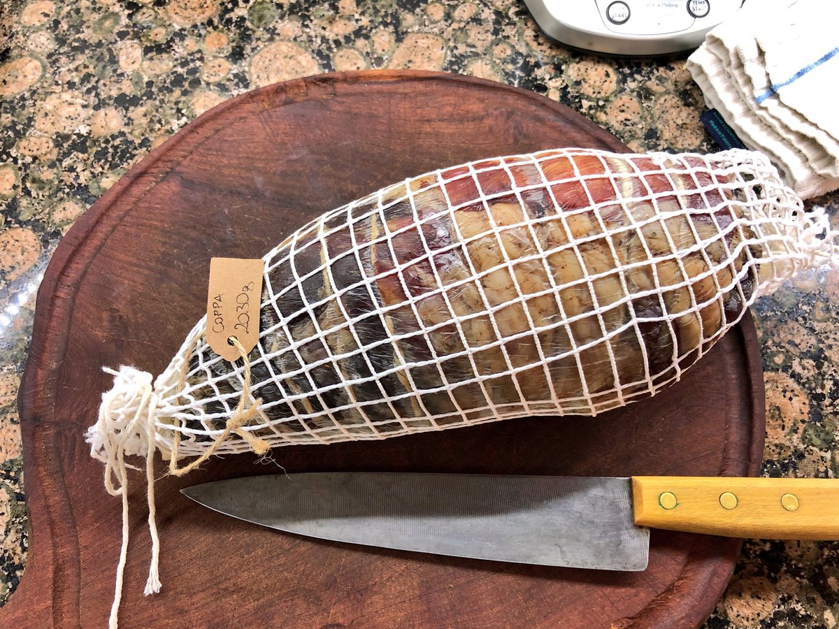 DrM47145's tweet photo. Y hoy le tocó a la bondiola.
#copa #capicollo #charcuterie https://t.co/Rd12IRCVoz