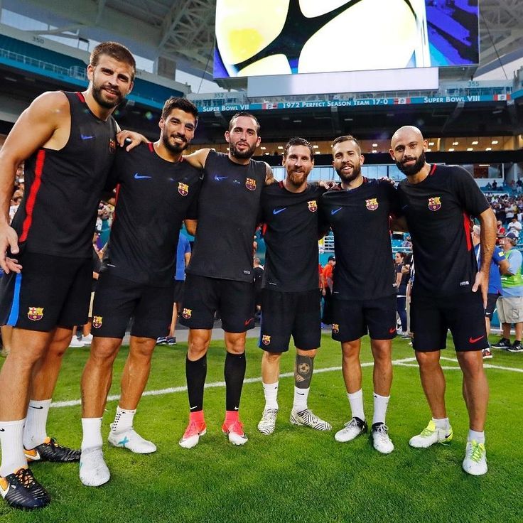 FiFa_W0rldCup's tweet photo. New post (Lionel Andrés "Leo" Messi is an Argentine professional footballer who...) has been published on Fifa World Cup - https://t.co/s6jPMYibrw https://t.co/ePCZ86f3t4