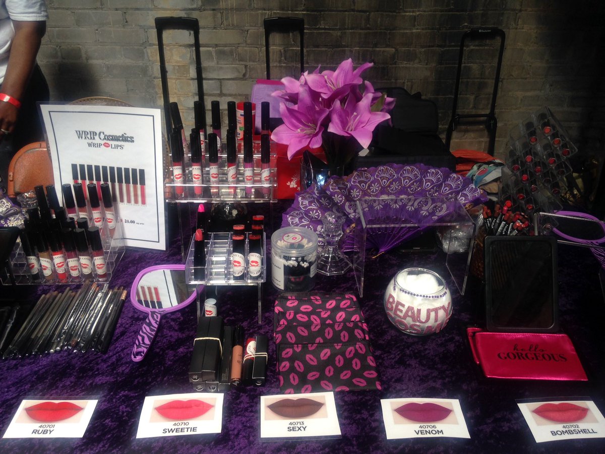 WRIP___'s tweet image. TEAM WRIP IN THE HOUSE!!! #WripLips #Wrip #lipstick #lipgloss #TeamWrip
