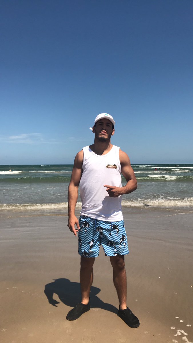 KendoTremendo's tweet photo. Boxing Papi Thirst Trap 101 🥊😜 #ImTooStrong https://t.co/gGEZTlRbzI
