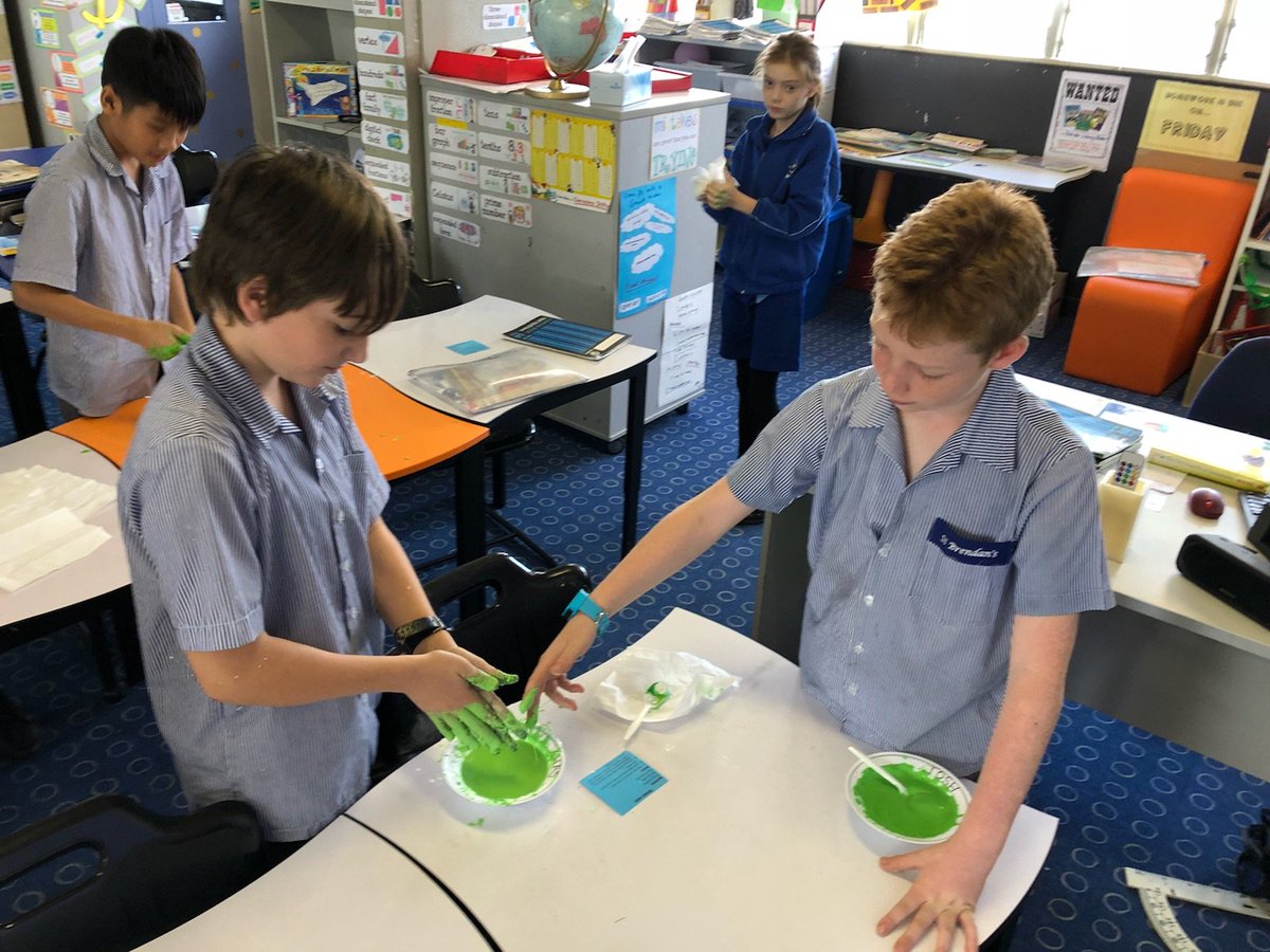 StBrendans_4105's tweet photo. The Yr6/5 #STB students were observing Oobleck in our fun science lessons. #STB6/5learning #STBscience https://t.co/gVgxnKivqH