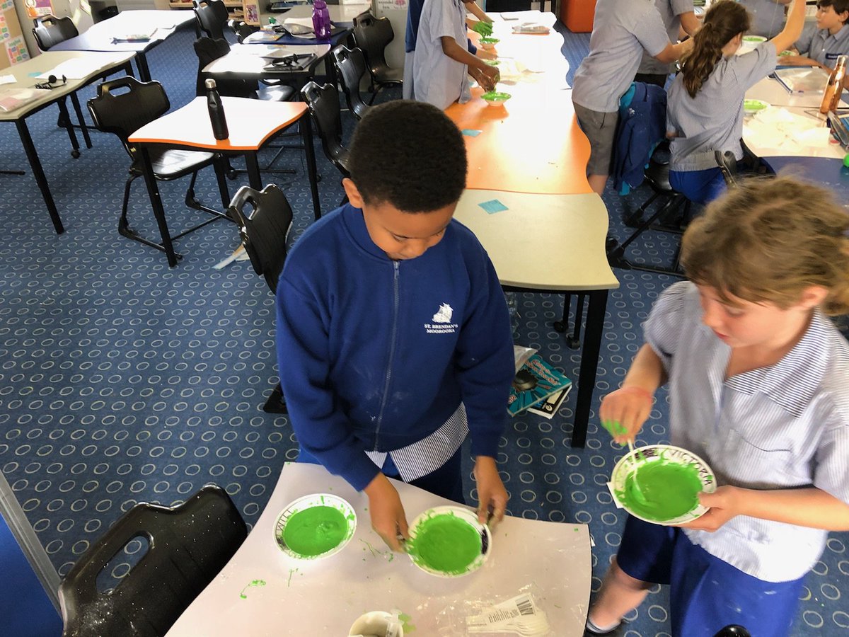 StBrendans_4105's tweet photo. The Yr6/5 #STB students were observing Oobleck in our fun science lessons. #STB6/5learning #STBscience https://t.co/gVgxnKivqH