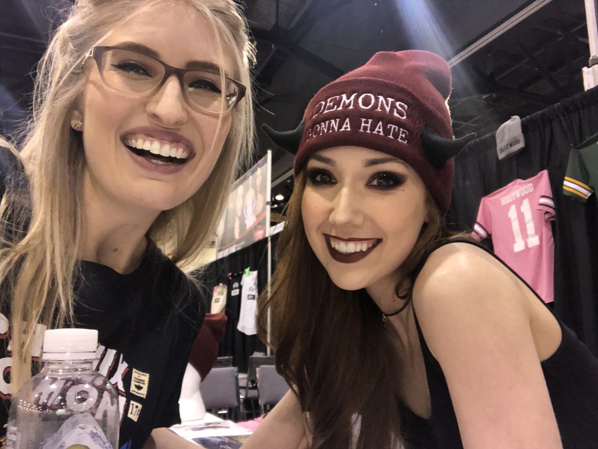 LindsBee95's tweet photo. The most precious gum drop ❤️ https://t.co/tD4pubEbty