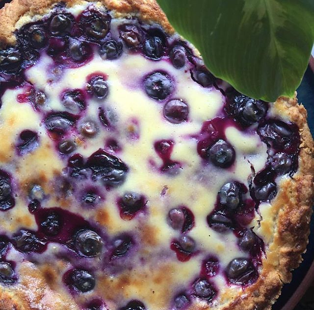 Early morning bank-holiday baking 🙌🏻
Mustikkapiirakka aka My Finnish Blueberry Pie. Great with a cup of strong black coffee ☕️ ift.tt/2LCENJy