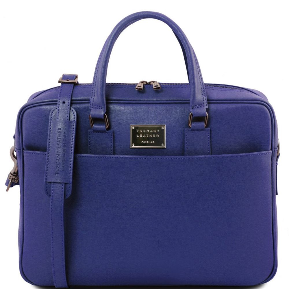 BuyNowIn's tweet photo. #TuscanyLeather. Excelencia en el curtido de cuero italiano
#bandoleras #bolsos #mochilas #riñoneras #fashion #diseño #bags #luxurybag #instafashion #modafemenina #modahombre #modamasculina #comprasonline #felizlunes #buynowin
https://t.co/3FNeFlRxNT https://t.co/t7x6yObTWT