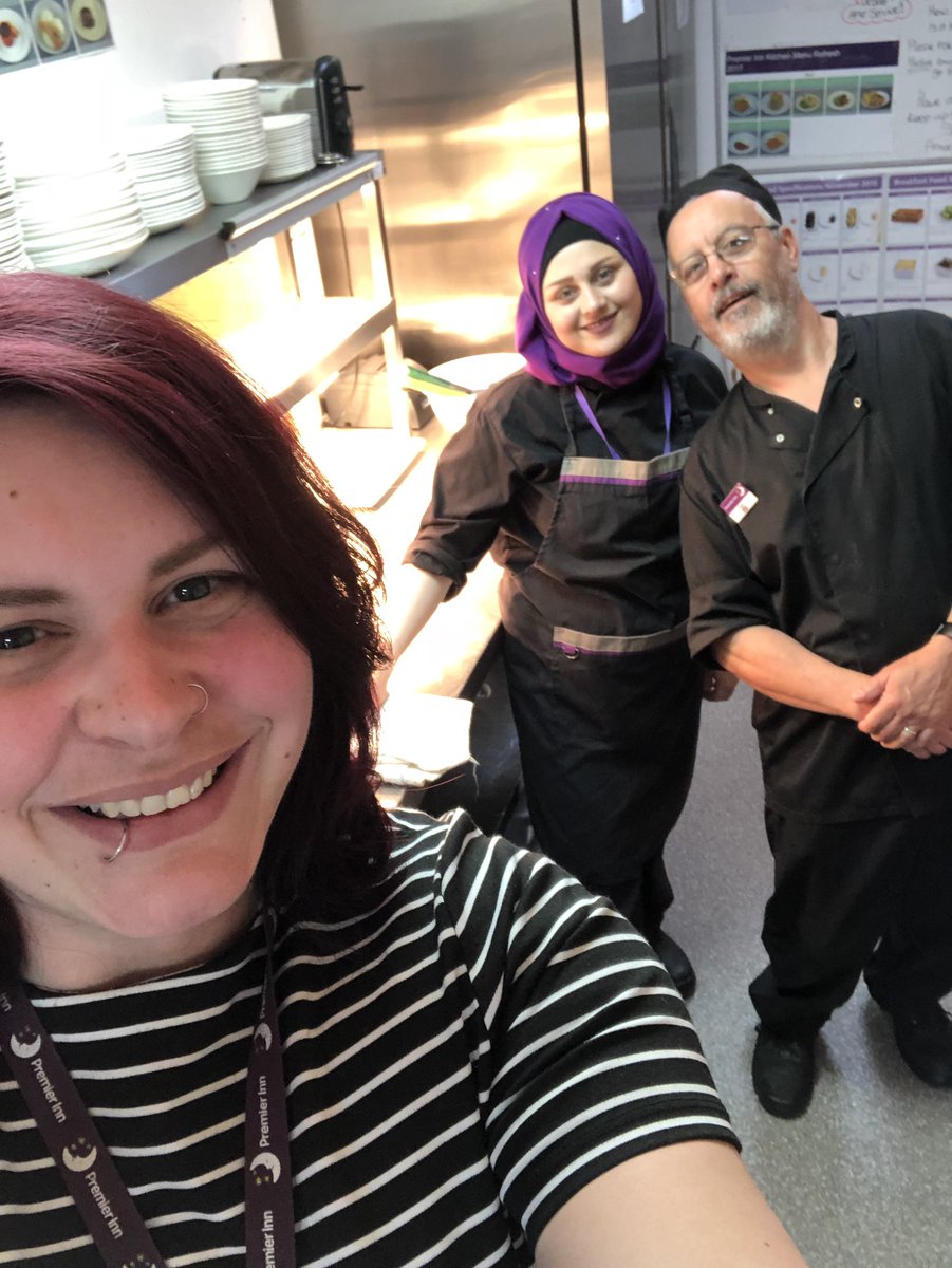 A quality catch up with my amazing breakfast chef’s this morning!! Time to make sure we are getting it right across the hotel 😍😍 #quality #service #empowering #team #guestingitright