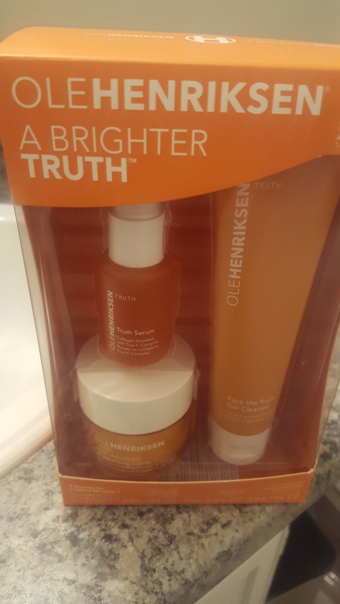 VGirlfriends's tweet image. Trying out OleHenriksen Brighter Truth with Gel Cleanser, Serum and moisturizing creme for $42.  #beauty #sephora #skincare