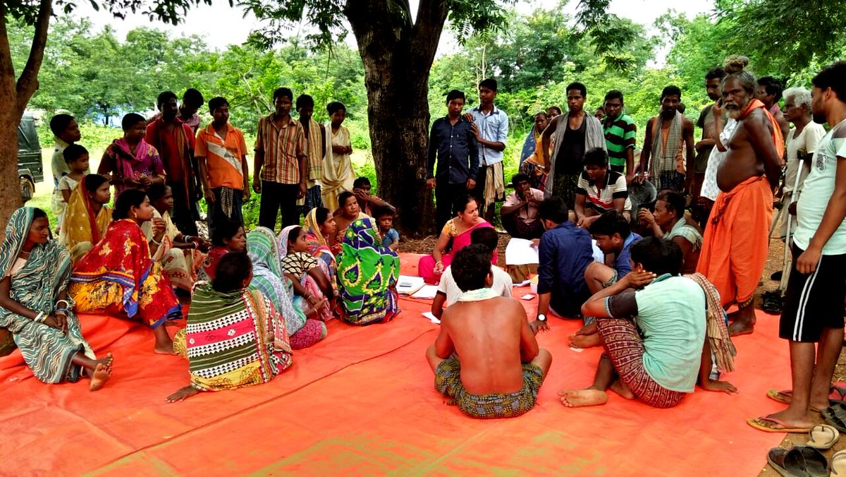 dwsmbpd's tweet photo. #ZSBP #SBMOdisha #SwachhBharat Lop distribution at  Nabara village of Bahuband GP  under Udala block, Mayurbhanj @PRDeptOdisha @paramiyer_ @VRadhaIAS @roopamishra77 @odisha_zsbp @vineetias https://t.co/FIznc6976K