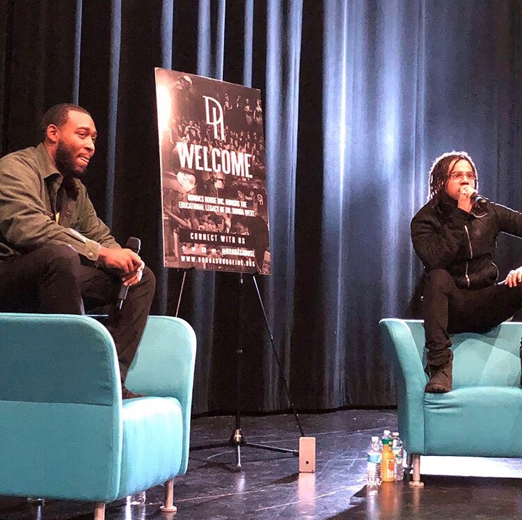 HakimDough's tweet photo. I remember when Che and Donnie threw me an oop of an opportunity to interview @VicMensa for the students of @DyettArtsHS. Vic was on in town on tour, but he made time for the shorties. #Icanrespectthat #DondaHouse https://t.co/Mg2opW2ILV