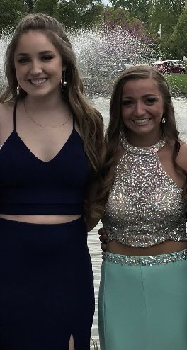 laurennerickson's tweet photo. Happy birthday @lily_strausser 🎉love you so much 💗 I’m going to miss our weekly dinners next year 😢 I hope your day was perfect 😚 https://t.co/ZBnB9z4TG2