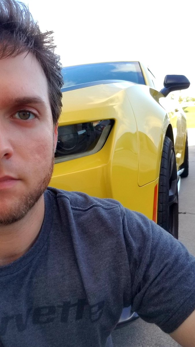 rayalfalla's tweet photo. #wrongshirt #camaro https://t.co/BzuSJJCiZU