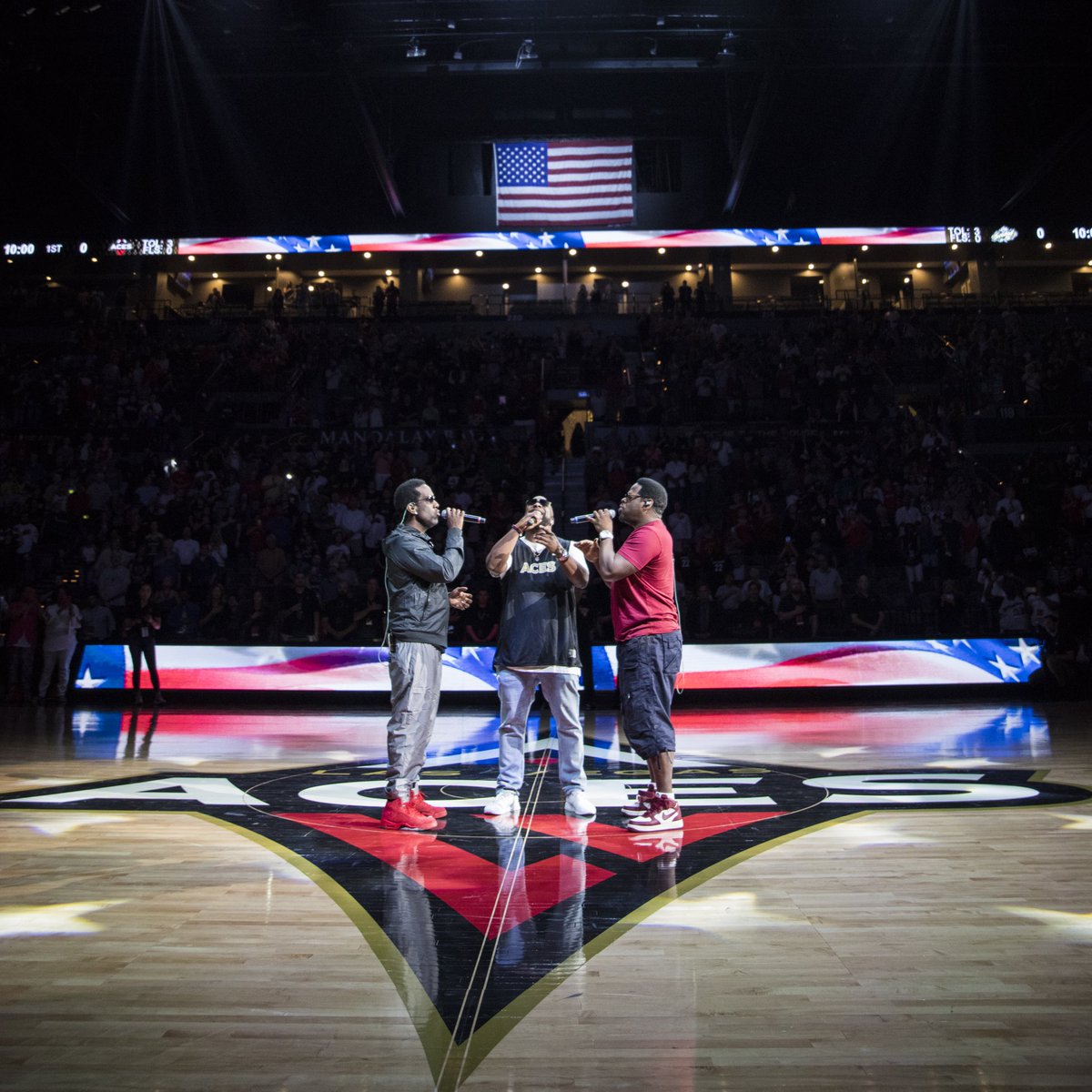 LVAces's tweet photo. The House was at capacity for our Inaugural Home Opener. Thank you to everyone who made it out! And a special thank you to @Cirque, @boyziimen &amp; the @jabbawockeez for their amazing performances! We’ll see you all Friday, June 1 back @MandalayBay. #LVAces ♦️♠️🏀 https://t.co/tVep2meATj