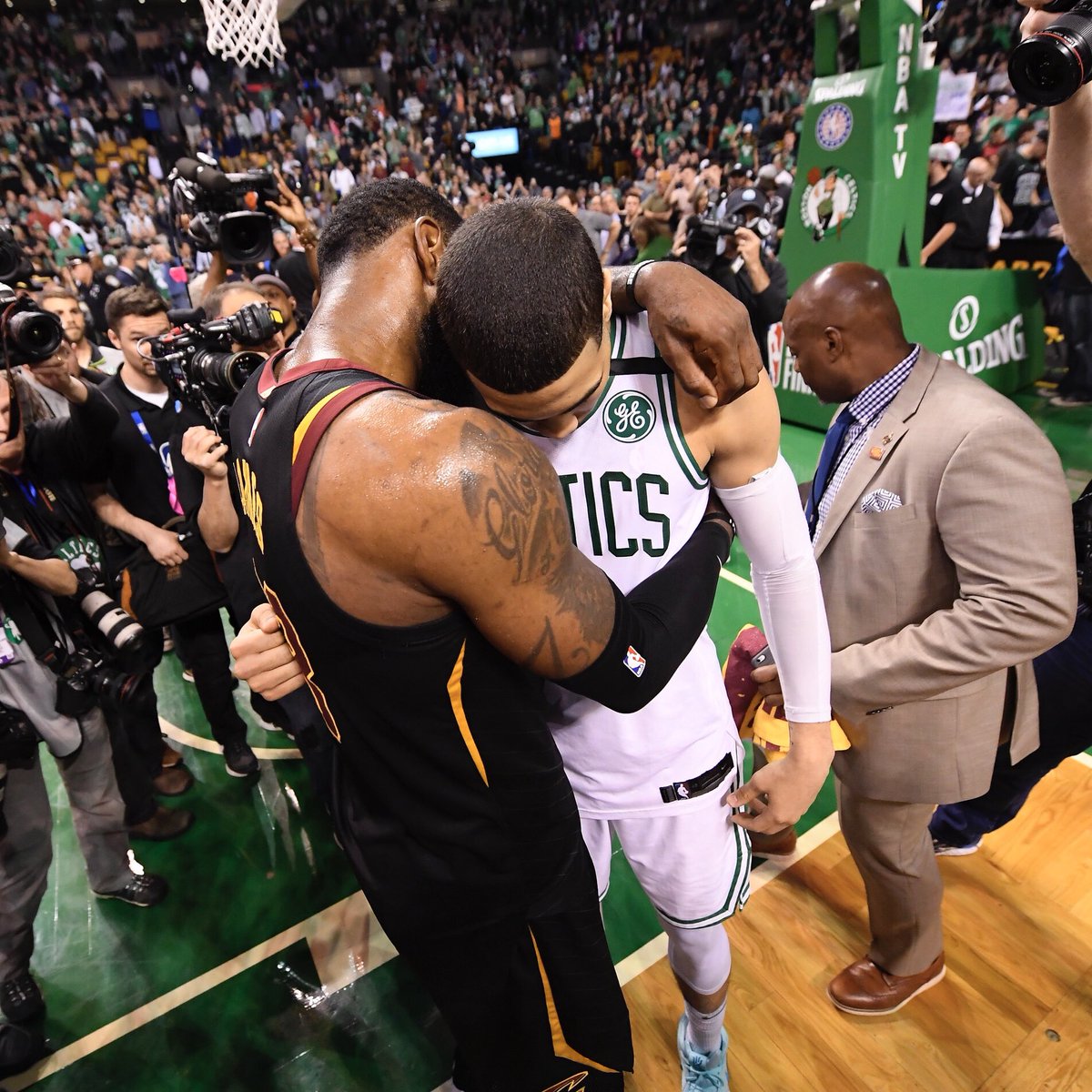 celtics's tweet photo. Hell of a series @cavs 👊 https://t.co/rqZXCGBEOd