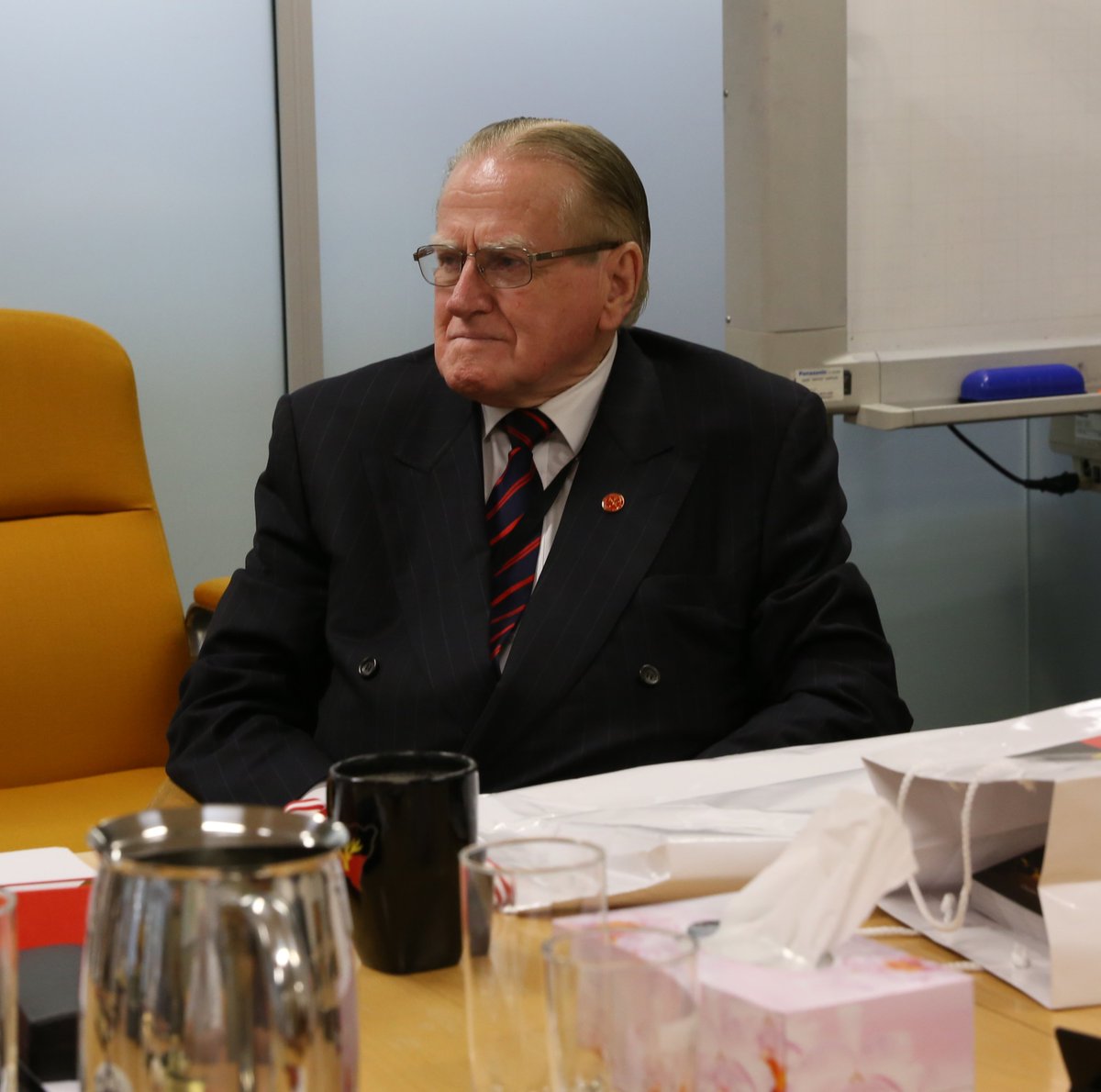 nswalc's tweet photo. Positive talks with @frednile &amp; @PaulGreenMLC of @CDPAustralia on growing parliamentary support for #LandRights, a #Treaty process &amp; #culture &amp; #heritage laws in #NSW @CDPNSW @RoyAhSee  #auspol #nswpol #NSWALC #Aboriginal #Indigenous #SelfDetermination #UNDRIP https://t.co/0grLOSexux