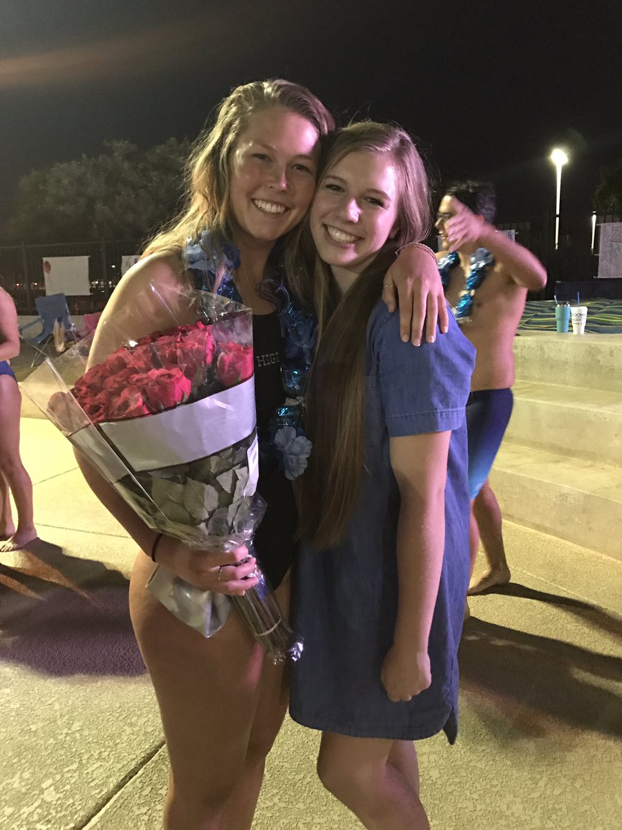elladayyyyy's tweet photo. me and jenni have been bffs since birth and she's finally 18 today wow ily jennifer happy birthday!!!! 💕😩😻🎉 https://t.co/Yz0uohVBlA