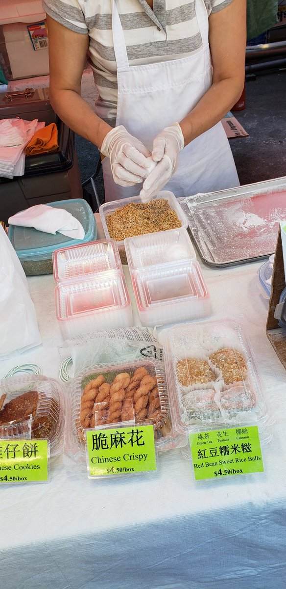 jencarterbc's tweet photo. Thx @jnovakowski38 for introducing me to the Richmond Night Market! So interesting, great food and best of all, so nice to catch up! Looking forward to seeing the rest of my math 'sisters' tomorrow at #bcnumeracynetwork! https://t.co/4G1icqxroL