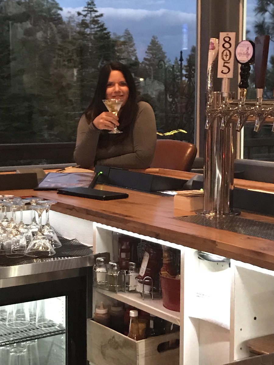 kathleensmithf1's tweet photo. Cheers to memorial weekend and everything it stands for; thank you to everyone for your services #BlessedSunday #laketahoesundayfunday @RedianaZ @TrabishBen https://t.co/JCzZkzLgRf