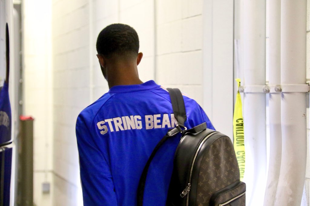 Comfy flight. 💤 

#EverybodyIn