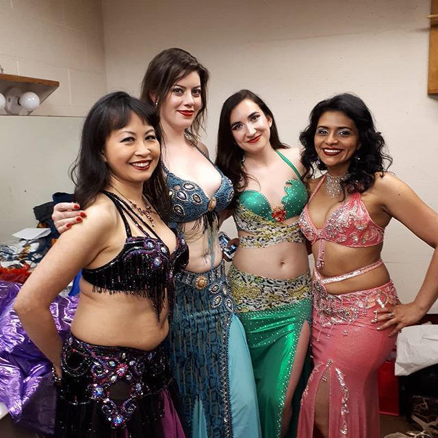 Dragonflyraks's tweet photo. Some of our awesome students backstage at our annual showcase!!!! ❤ #learntobellydance #whattodointo #greatclasses #toronto #torontolife #torontolifestyle #bellydance #bellydancing #bellydanceclasses #bellydancelessons #bellydancer #dancelife #dancec… https://t.co/1vIcevTSQy https://t.co/pXt8kyav5Z