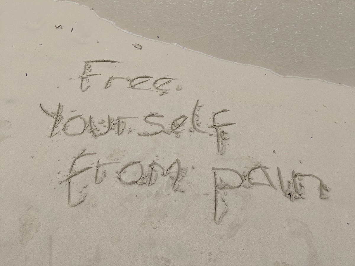 Attend2Health's tweet image. In pain? See if Attend2Health can help with a free consultation.  Call 01763 878087 to book. #backpain #freeyourselffrompain #moreactive #painfree