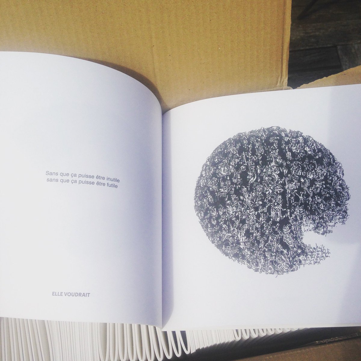 forayofficiel's tweet photo. Les carnets de dessins sont enfin arrivés! Rendez-vous jeudi pour la soirée de lancement !#collectifdenface #grandturnover https://t.co/4FH9FccVnO
