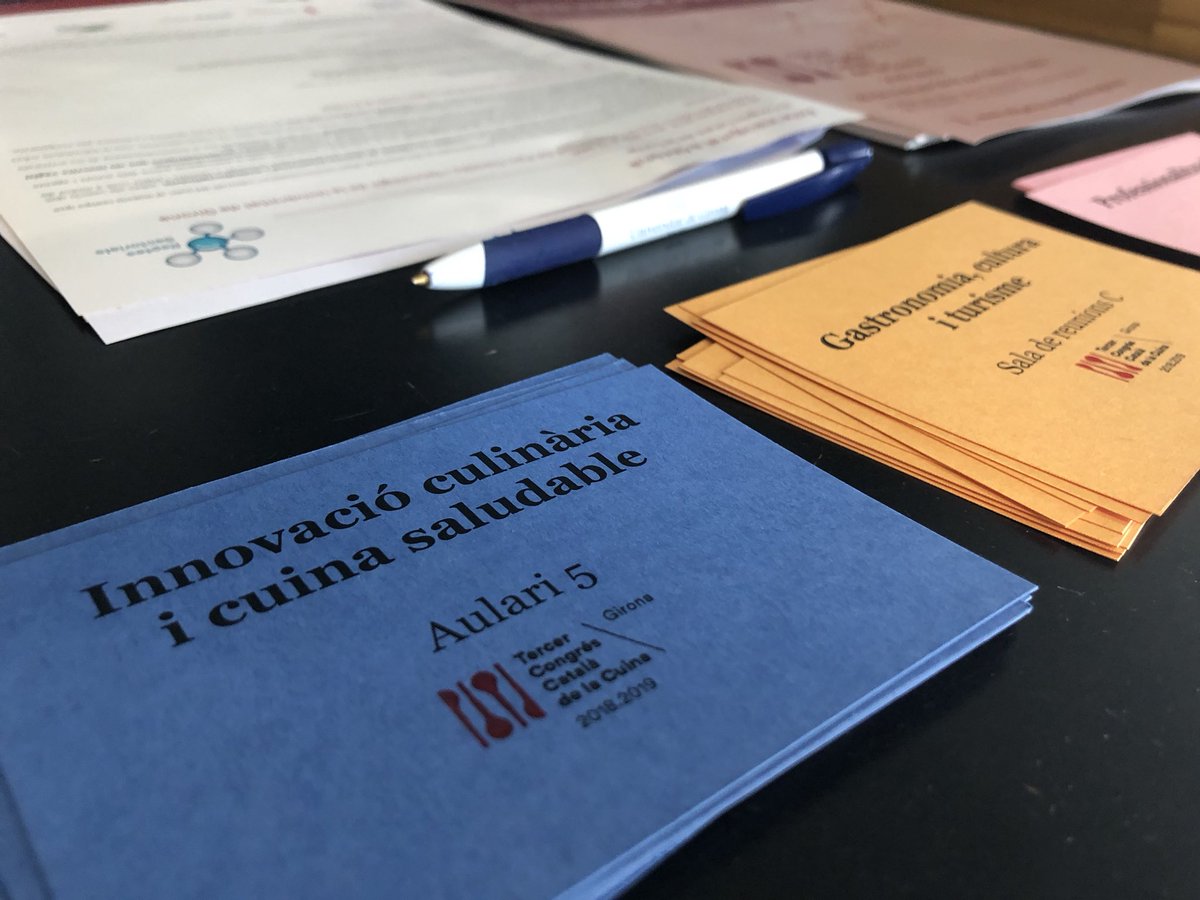 CongresCuinaGi's tweet photo. Experts del sector comparteixen experiències i punts de vista a les quatre taules de treball del #CongrésCuinaGirona. https://t.co/xNgEzY6y8W
