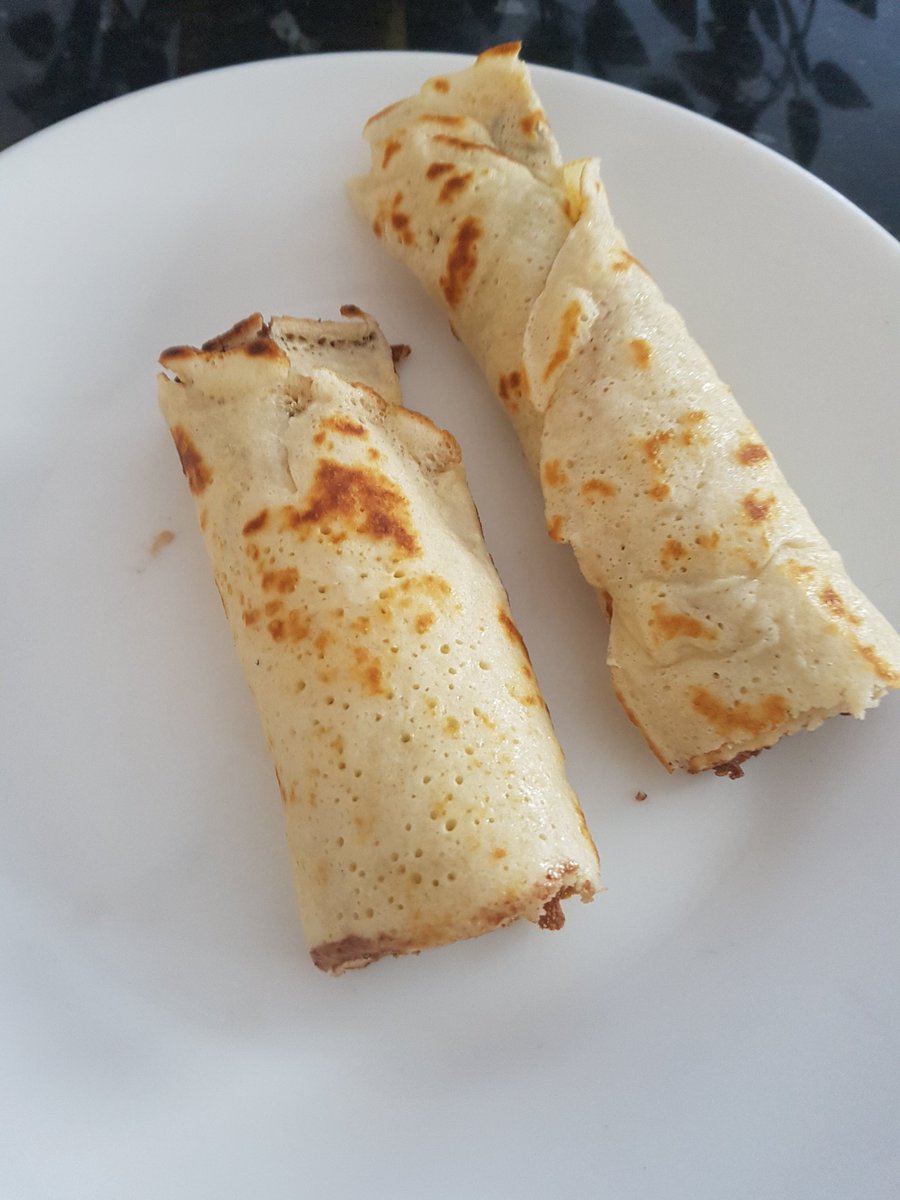 Loopylou888's tweet photo. Happy Bank Holiday Monday breakfast #pancakes #nosummerbodyhere #holidaypractice https://t.co/ATiamW6XMY