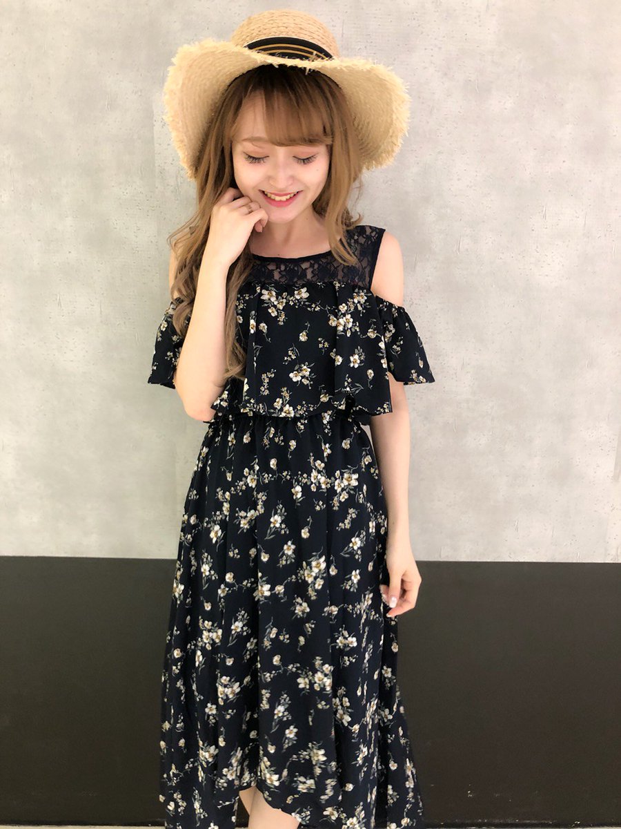 One Way Oneway New Arrival 昨年から大人気継続中の One Way売り切れ続出ワンピース なんと 花柄が新登場 White Navy 4 900 Tax 大人っぽく小ぶりな花柄は 可愛らしさの中に上品さも 夏に大活躍間違いなしのワンピース ぜひ One Way Oneway New Arrival 昨年から大人気継続中の One Way売り切れ続出ワンピース なんと 花柄が新登場 White Navy 4 900 Tax 大人っぽく小ぶりな花柄は 可愛らしさの中に上品さも 夏に大活躍間違いなしのワンピース ぜひ