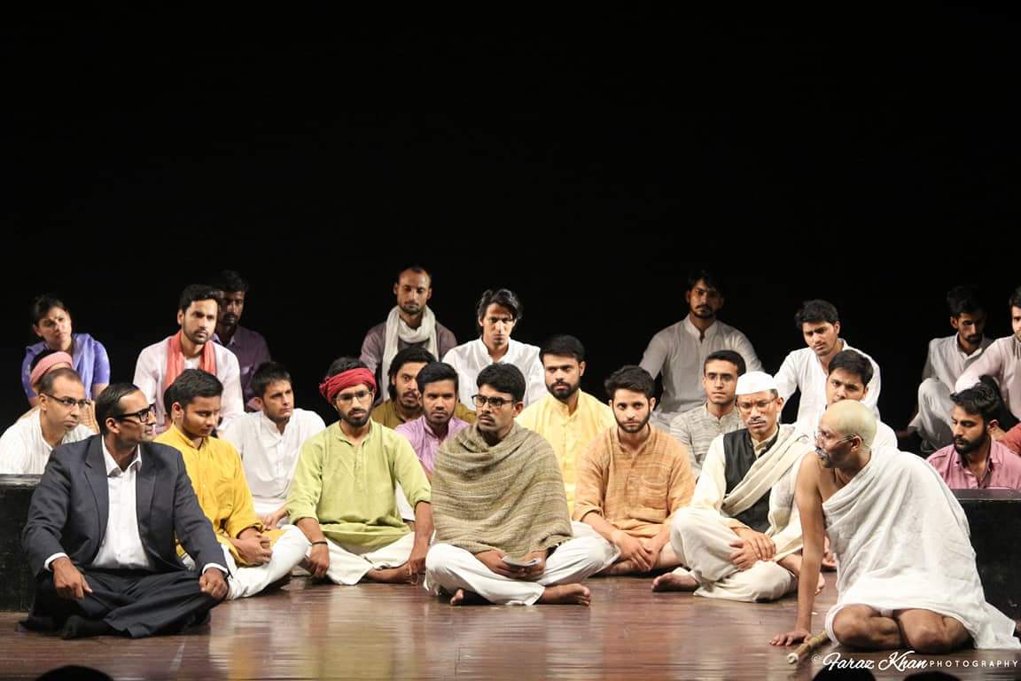 ArvindGaurTeam's tweet photo. #Ambedkar and #Gandhi is the epitome of two socio-politically genius ideologies on one stage. Combined with @ArvindGaur direction the play nailed the issues raised.
#AsmitaTheatreFestival 2018 
#AsmitaTheatre 
#Theatre4change https://t.co/3HhaowCYnd